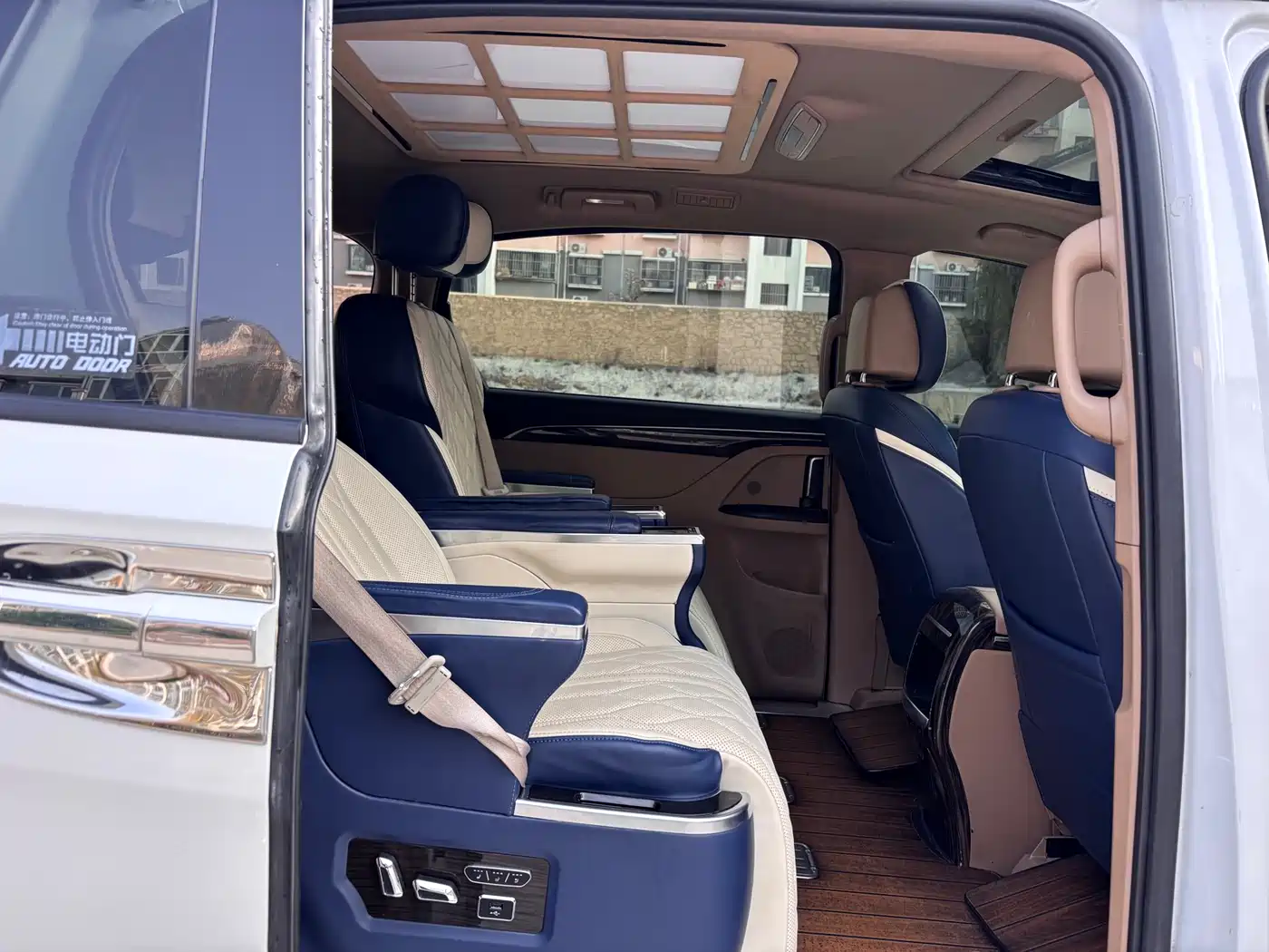 Buick GL8 2017 ES 28T Premium China V фото 12
