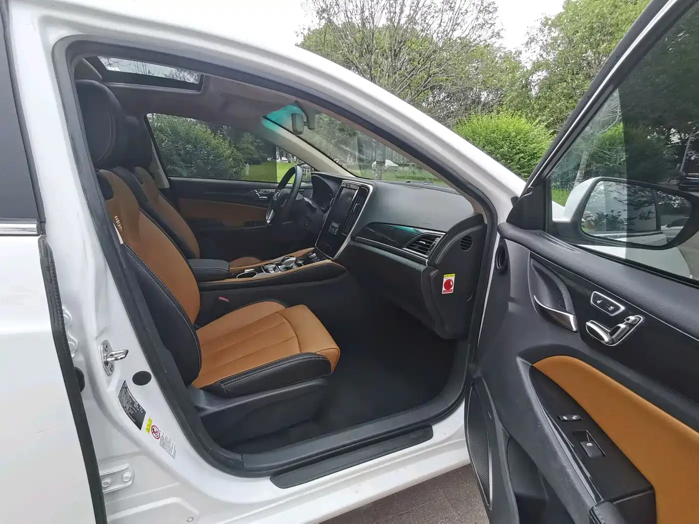 BYD Qin New Energy 2018 2018 Qin EV450 Smart Connected Premium Edition