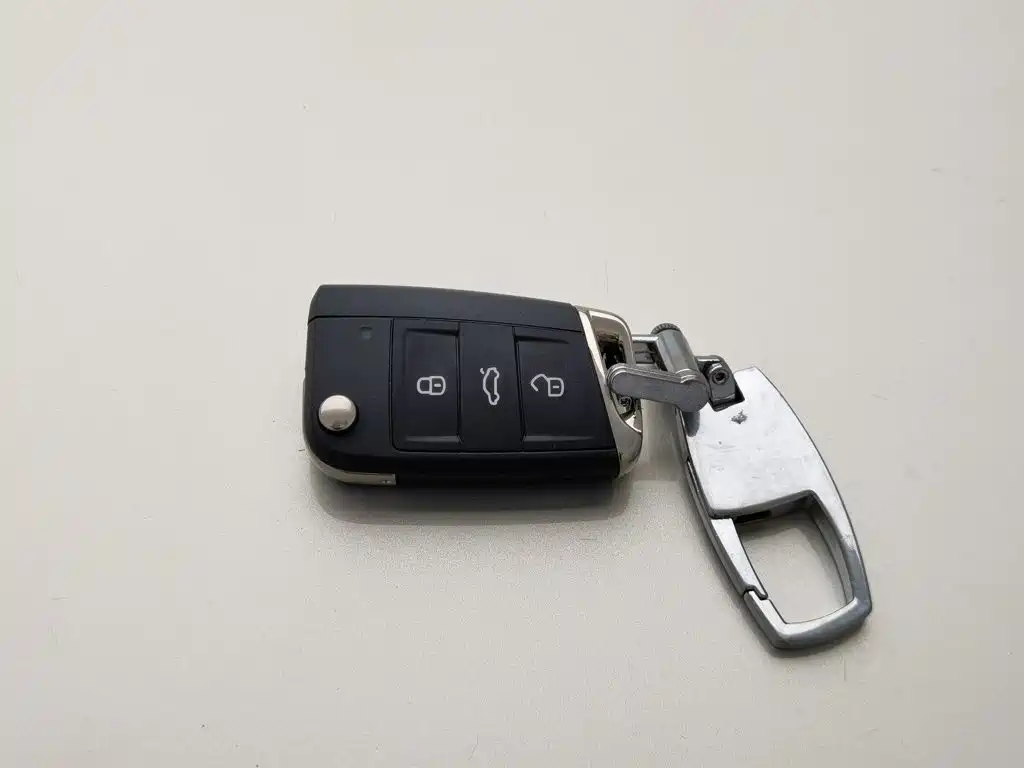 Photo 19 - Volkswagen Tiguan L
