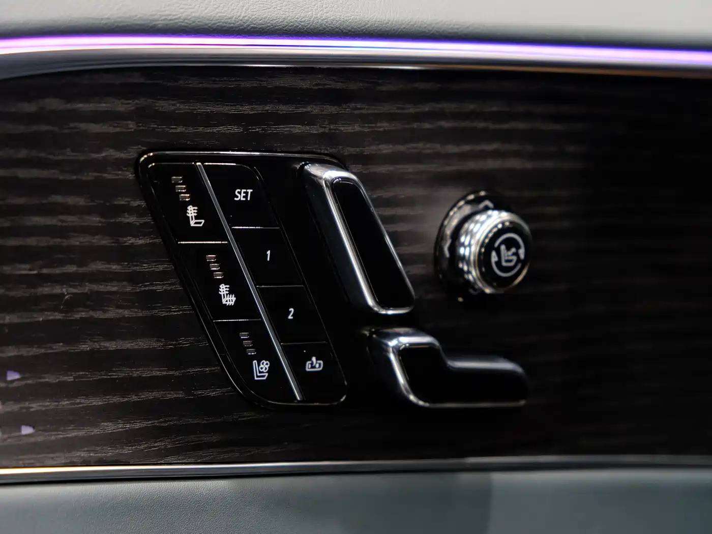 Cadillac IQ Rui Ge 2022 All-Wheel Drive High Performance Premium Edition фото 8