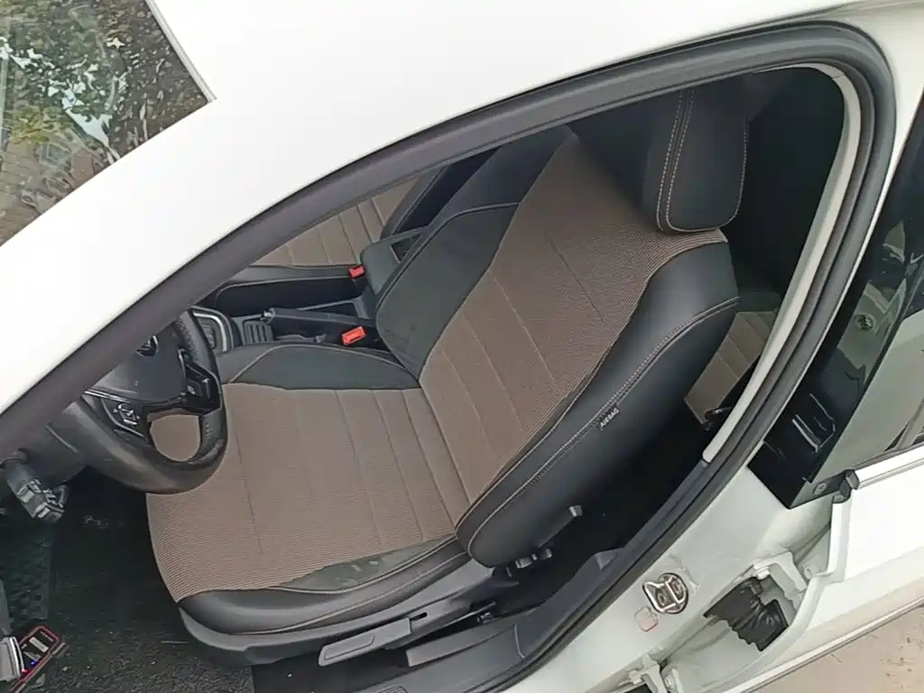 Volkswagen C-TREK 2018 2018 230TSI DSG Comfort