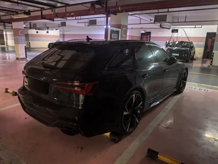 Фото 8 - Audi RS 6
