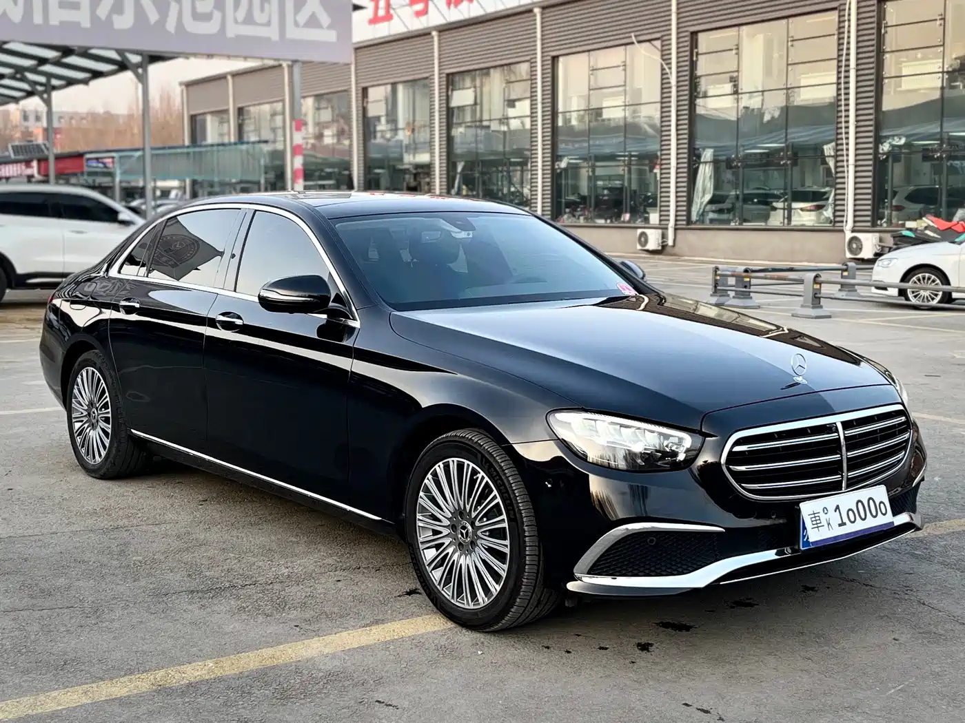 MERCEDES-BENZ E CLASS