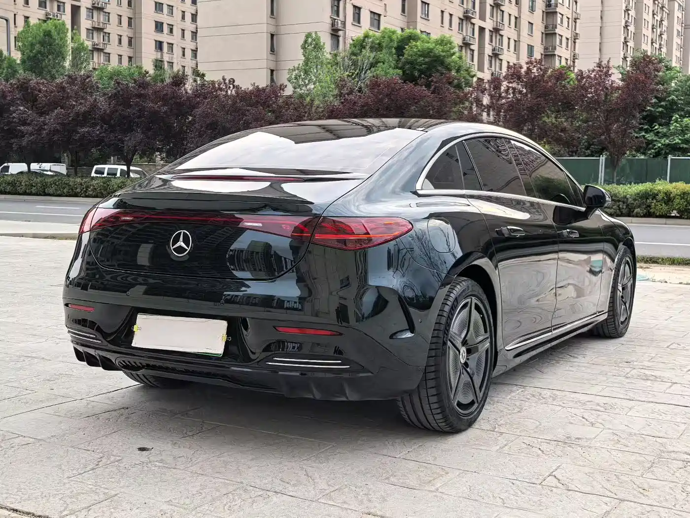 Mercedes-Benz EQE 2022 350 Luxury Edition фото 9