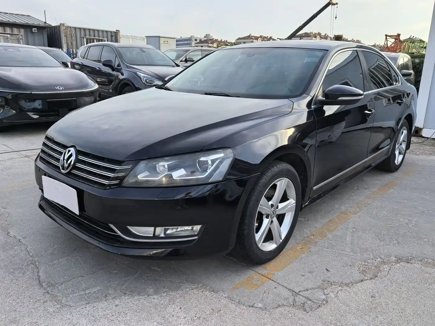 Photo 1 - Volkswagen Passat