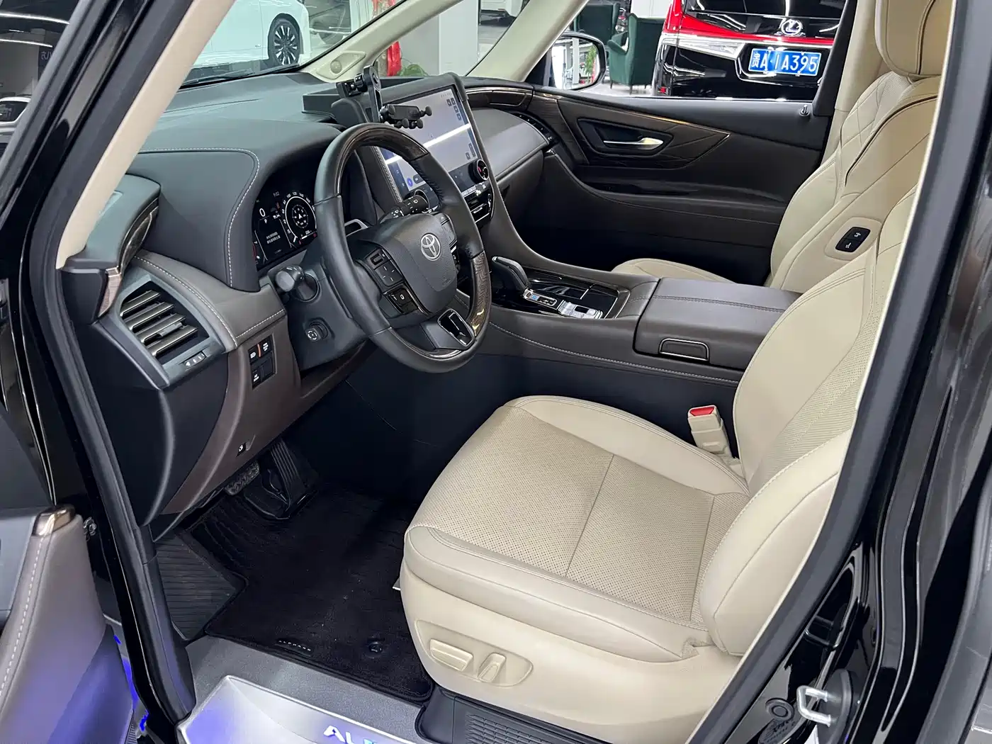 Toyota Alphard 2025 2024 Hybrid 2.5L Ultimate Enjoyment Edition