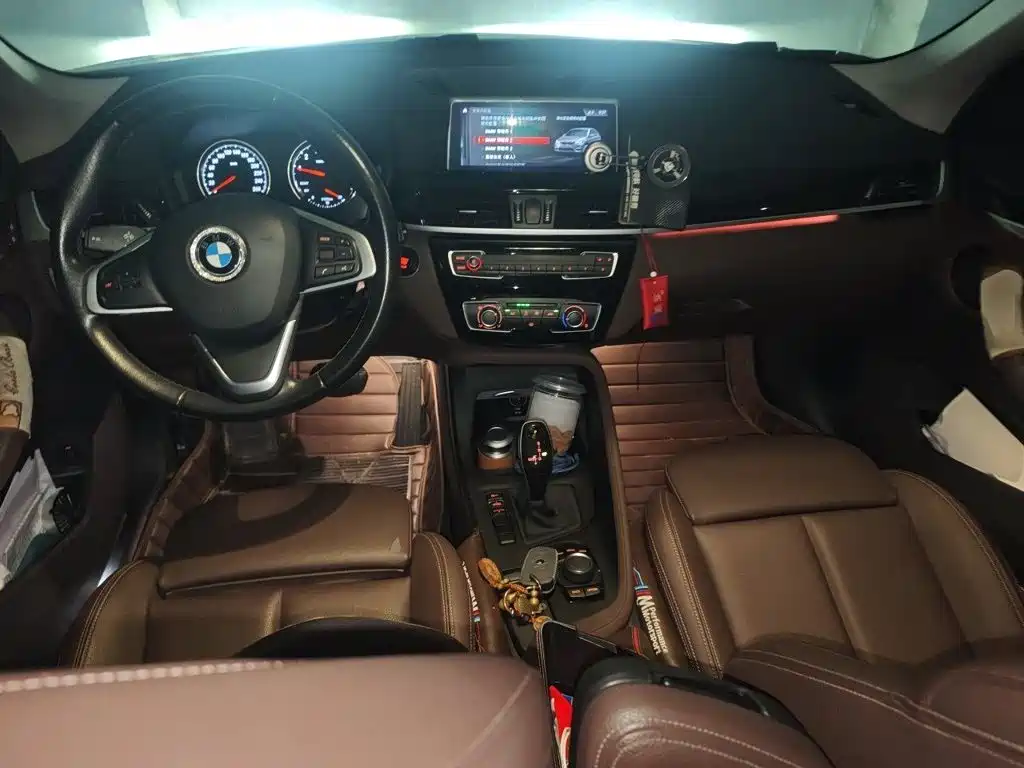 Фото 5 - BMW X1