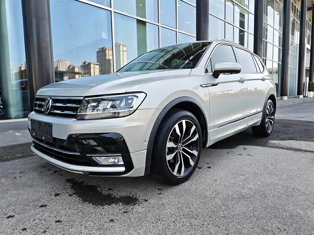 Volkswagen Tiguan L 2021 330TSI Automatic 2WD R-Line Flagship