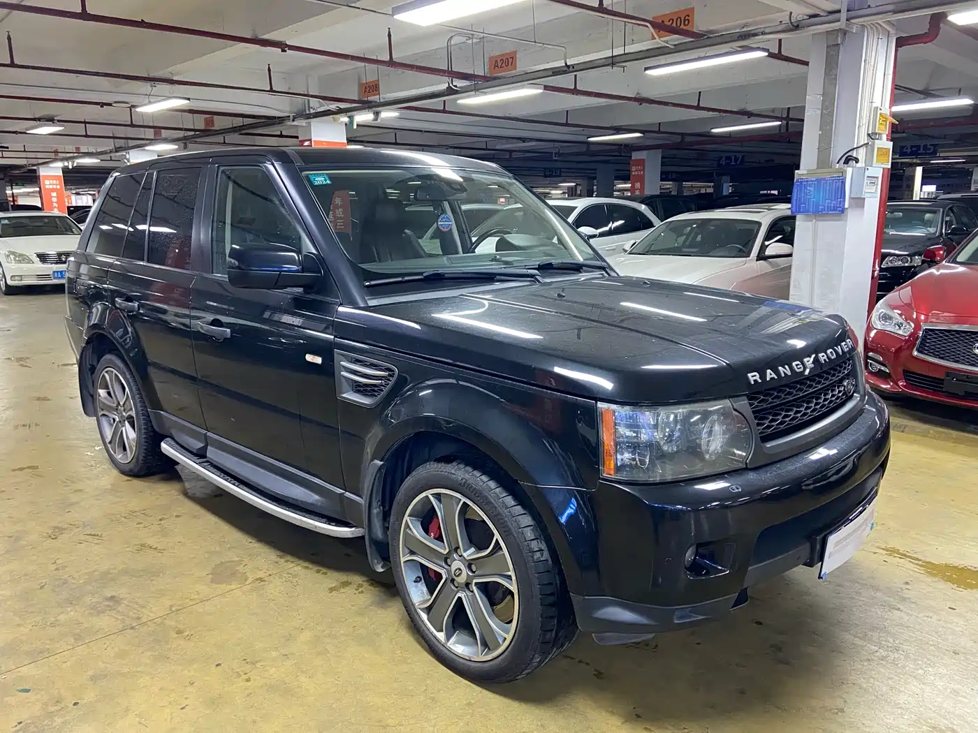 Land Rover Range Rover Sport 2011 5.0 NA V8 HSE фото 3