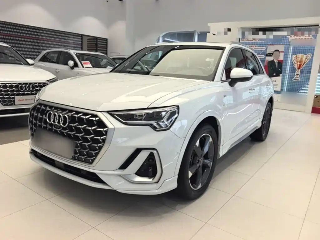 Фото 1 - Audi Q3