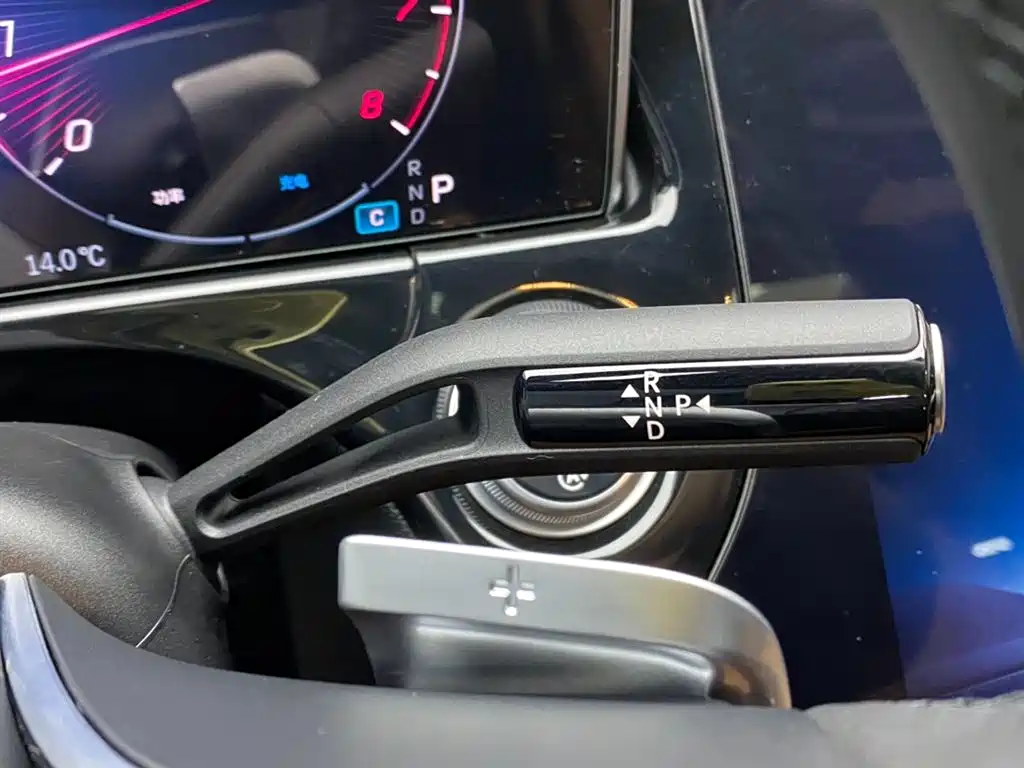 Mercedes-Benz E-Class 2025 Facelift E 300 L Luxury фото 20