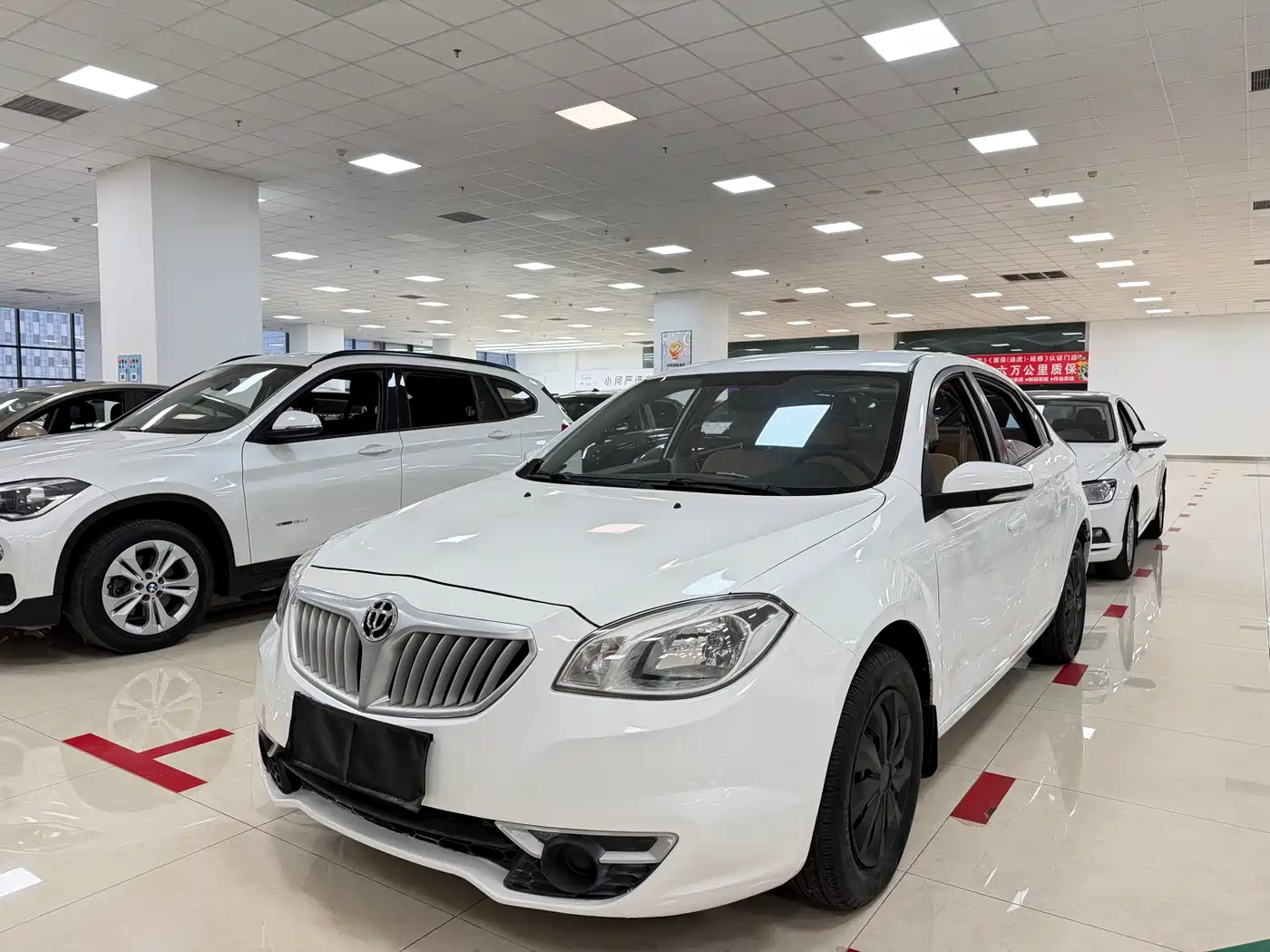 Zhonghua H330 2015 2013 1.5L Auto Comfort