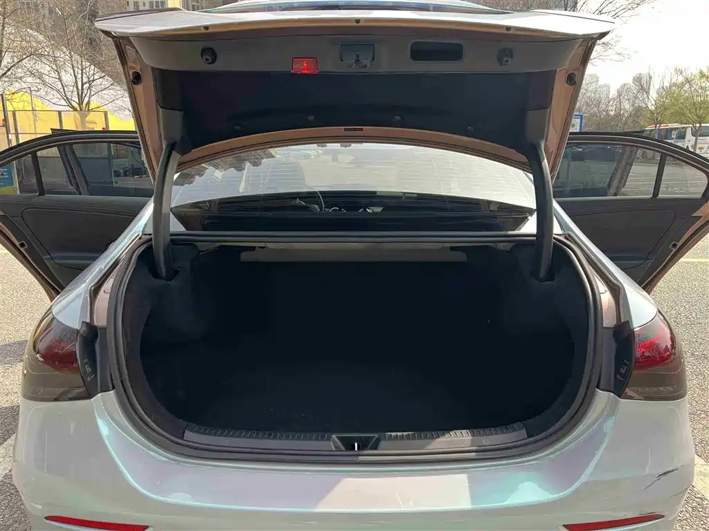 Mercedes-Benz A-Class 2019 A 200 L Sport Sedane Pioneer Special Edition фото 28