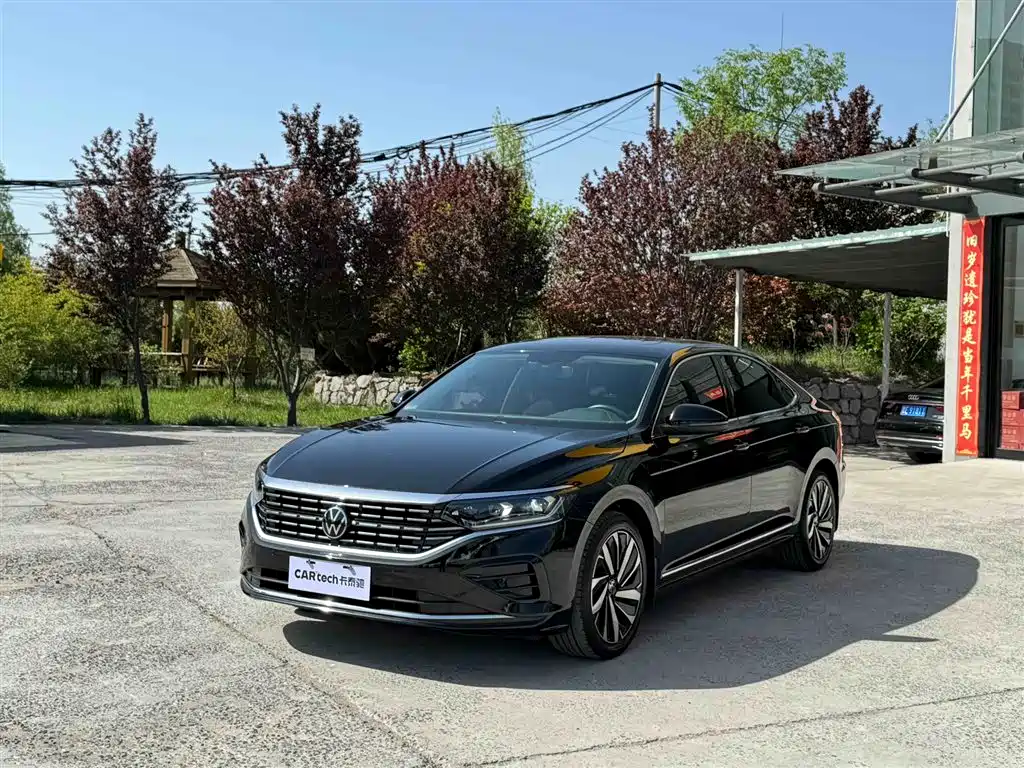 Volkswagen Passat 2022 330TSI Elite Edition