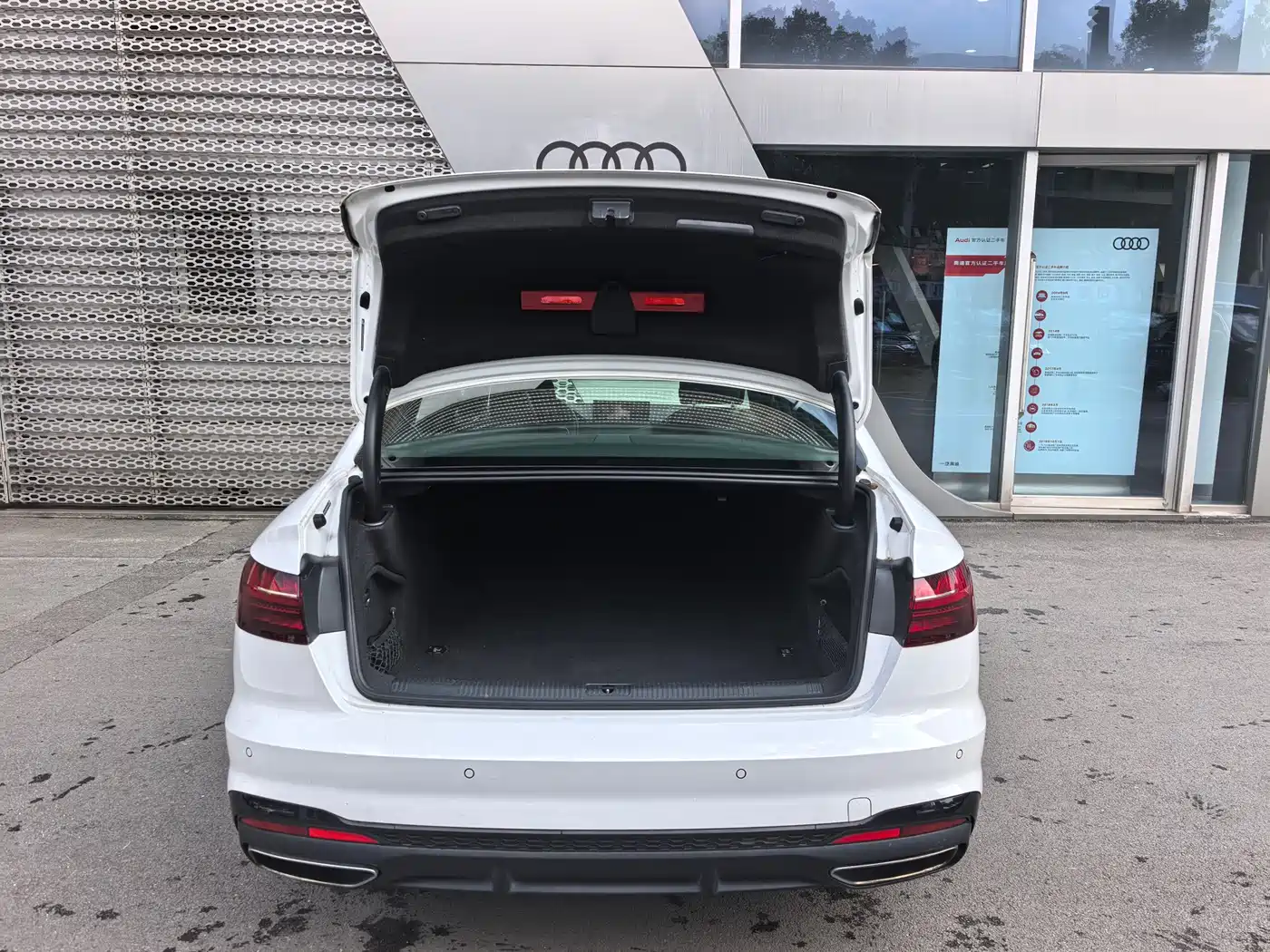 Audi A4L 2023 40 TFSI quattro Luxury Sport фото 11