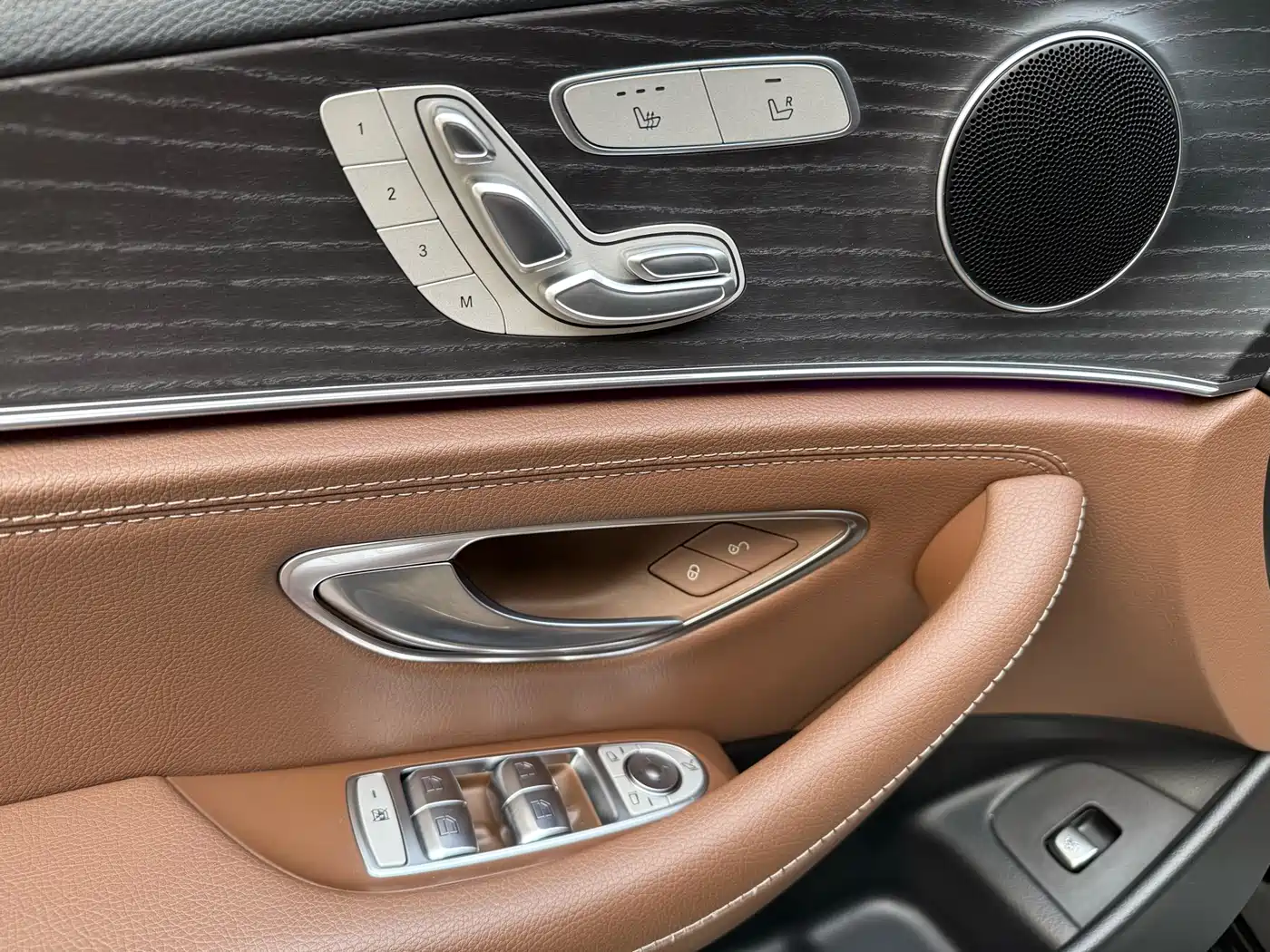 Mercedes-Benz E-Class 2019 Facelift E 300 L Sport Fashion фото 8