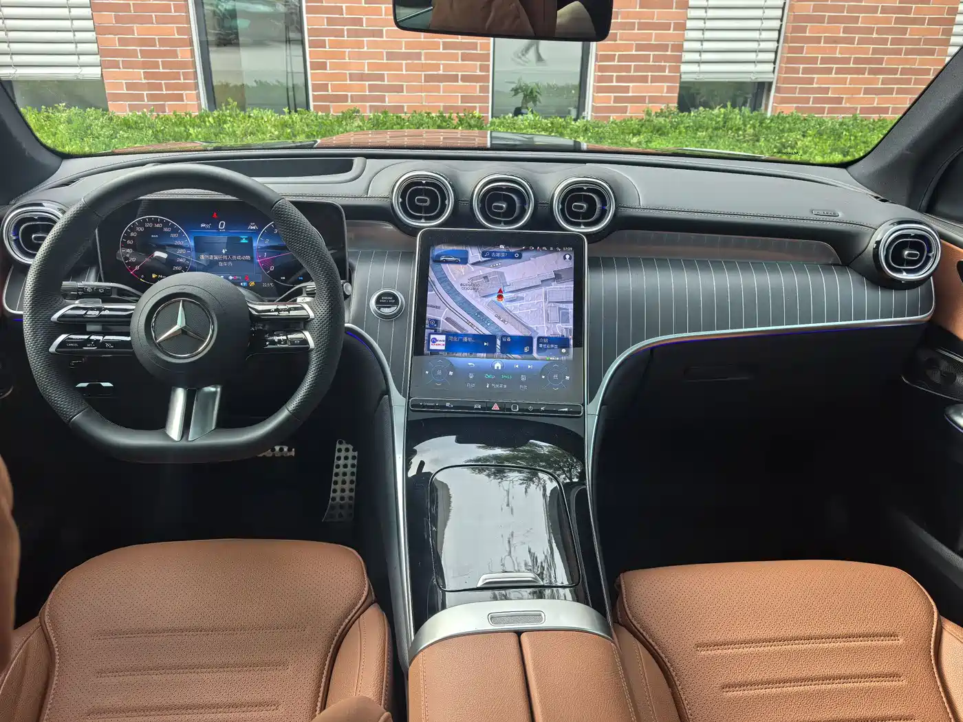Mercedes-Benz GLC 2025 GLC 300 L 4MATIC Luxury 5-seater фото 12