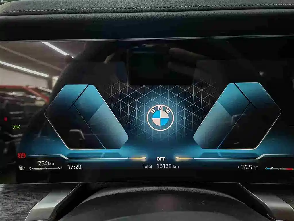BMW 7 Series 2023 Facelift 740Li Exclusive M Sport Package фото 16