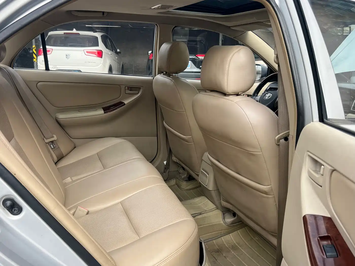 Toyota Corolla 2013 1.6L Automatic Excellence Edition фото 14