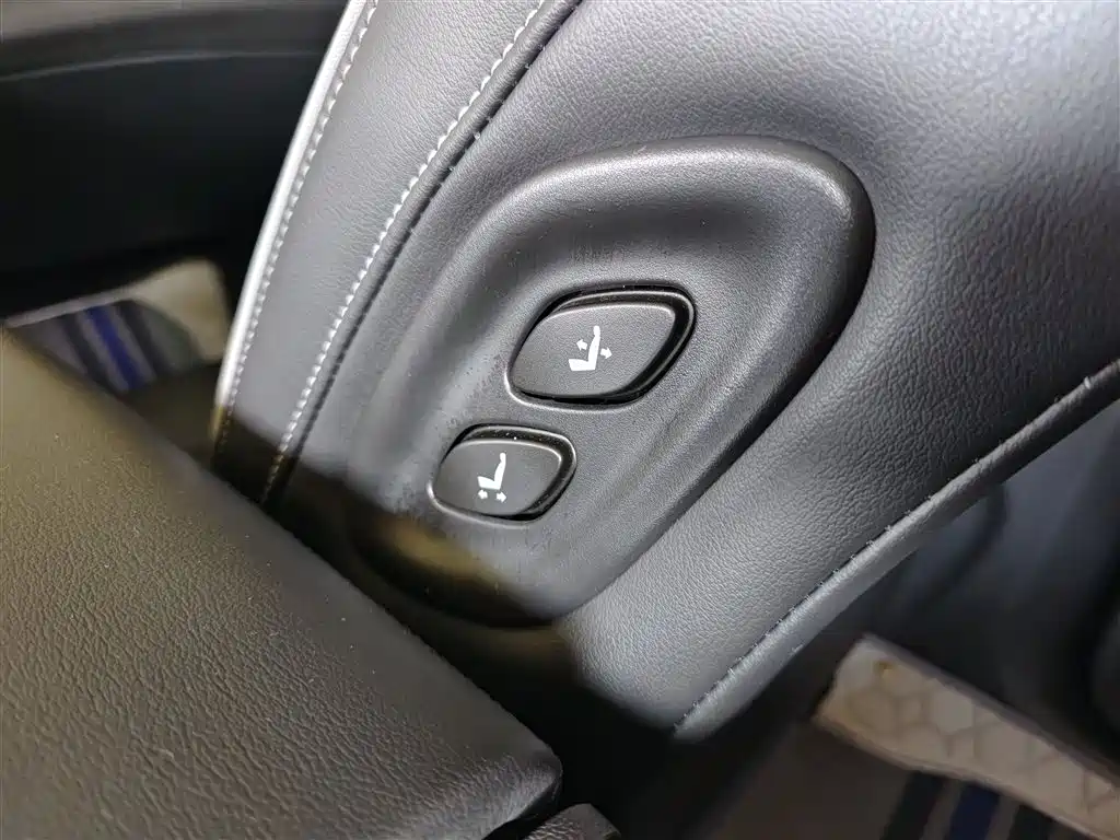 Buick Enclave 2022 652T AWD Premium Flagship 6-Seater фото 17