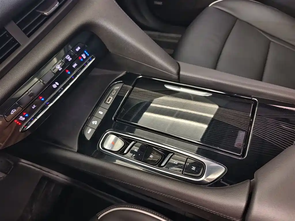 Buick Enclave 2022 652T AWD Premium Flagship 6-Seater фото 12