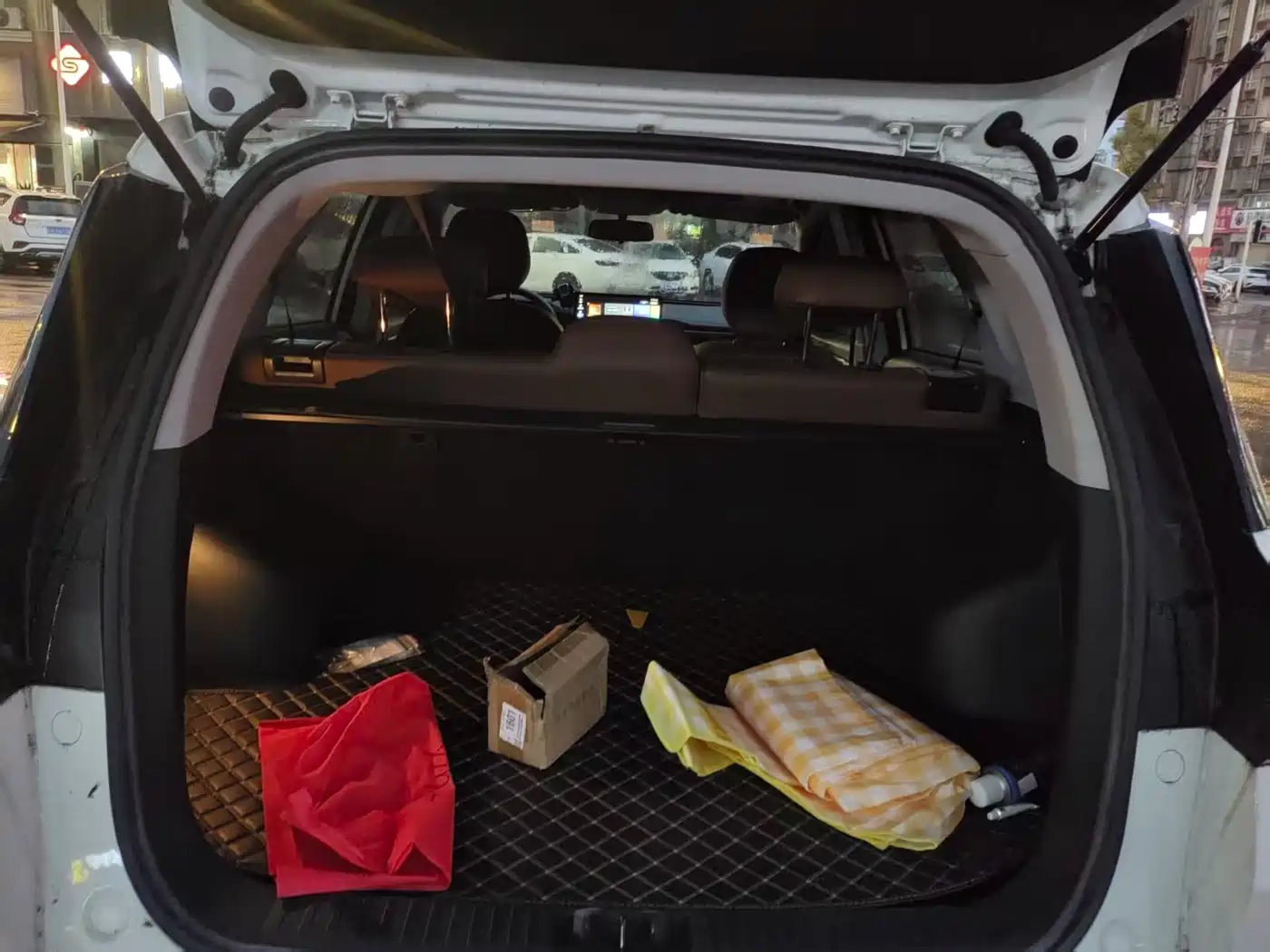 GEELY AUTOMOBILE VISION X6