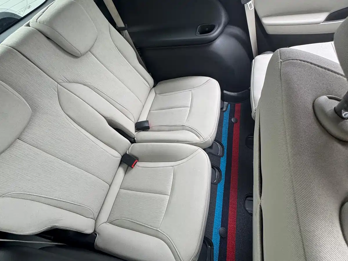 Фото 11 - Buick GL6