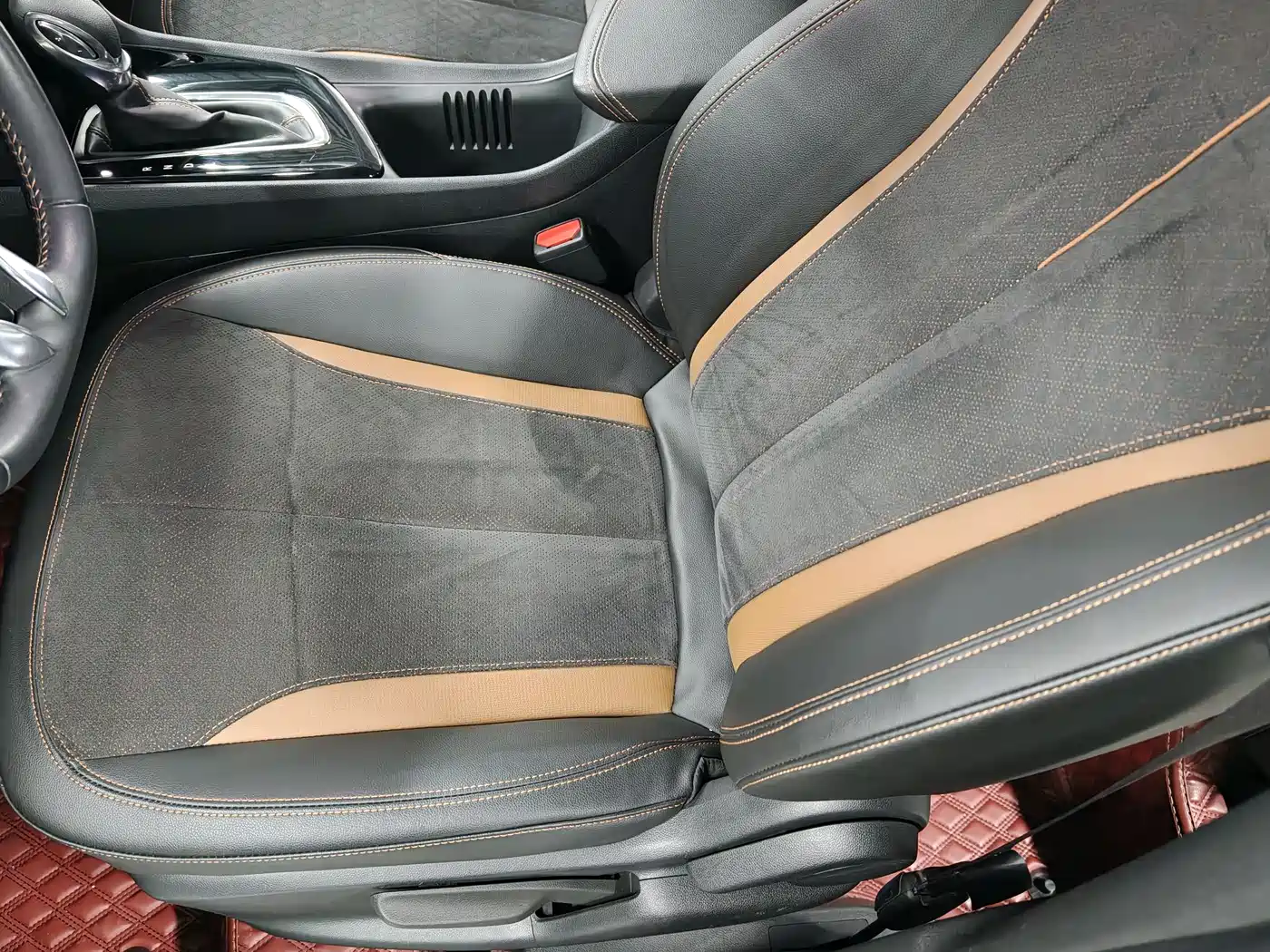 Buick Encore 2020 20T CVT Luxury Edition фото 12