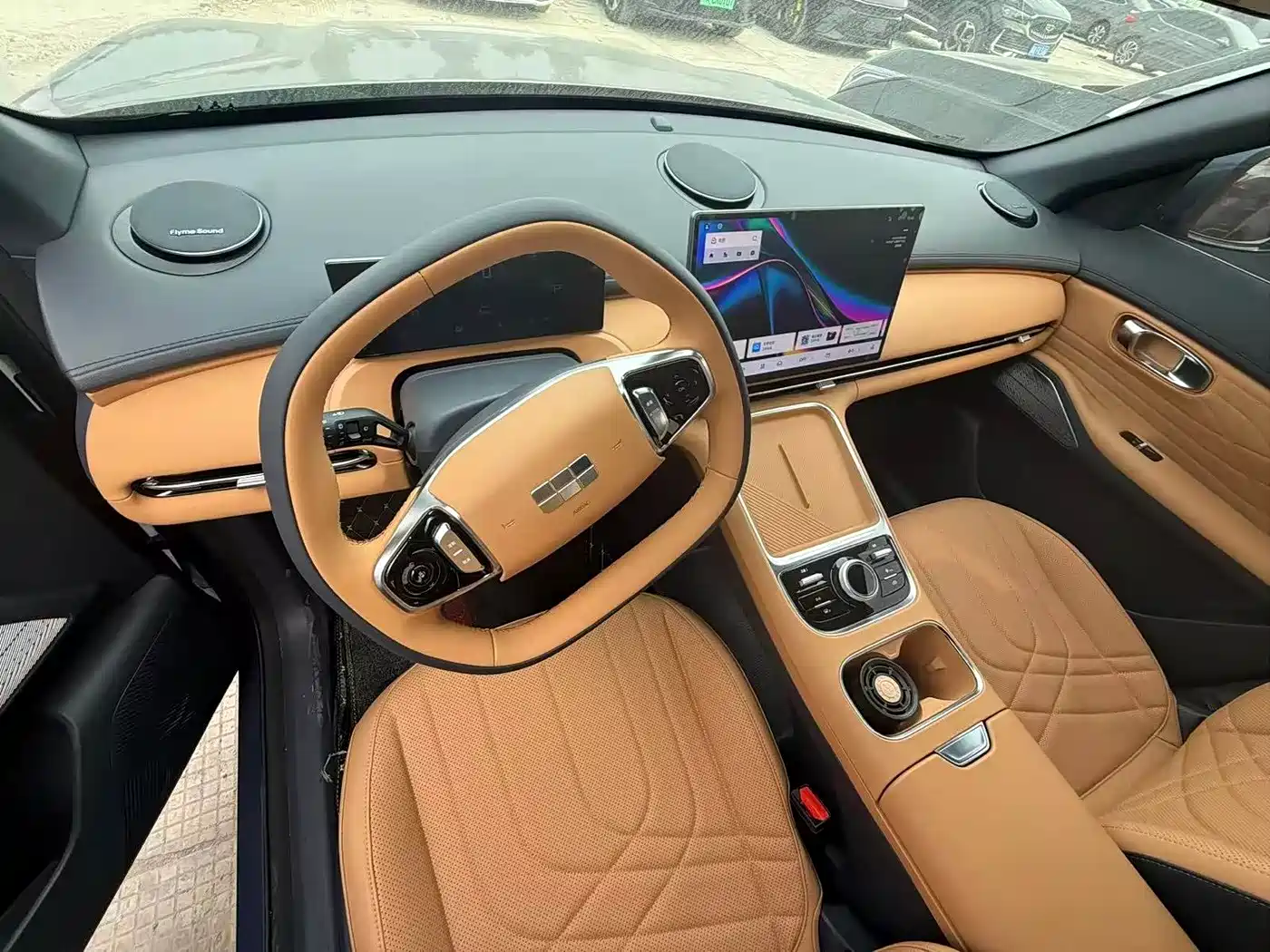 Geely Galaxy Galaxy Starship 7 EM-i 2025 Model 120km Voyage+ Edition фото 5