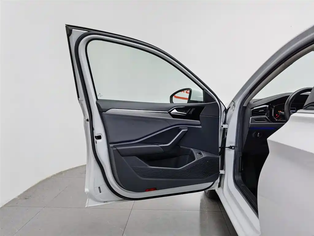 Volkswagen Sagitar 2019 200TSI DSG Comfort Edition China VI фото 8