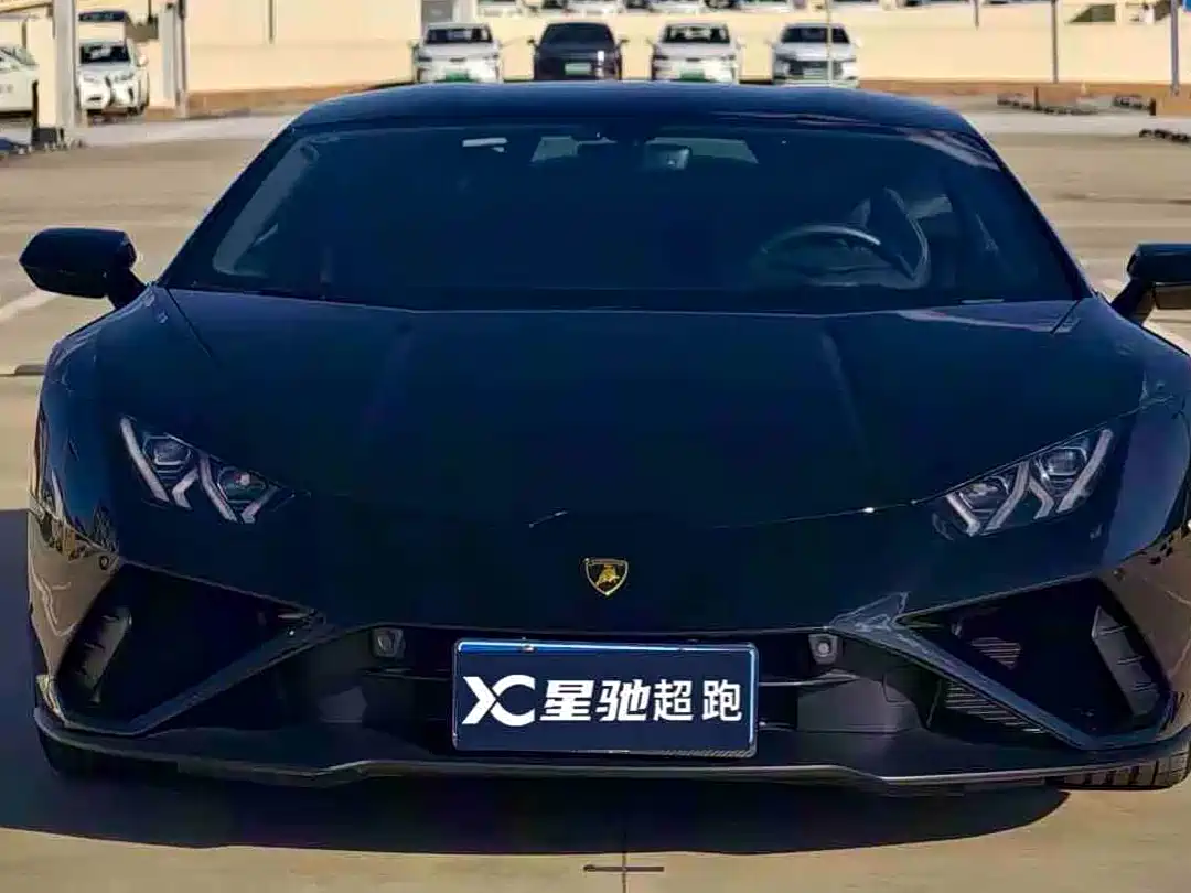 LAMBORGHINI HURACÁN