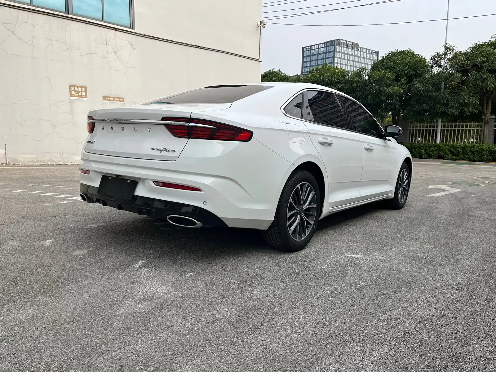 Фото 16 - Geely Preface