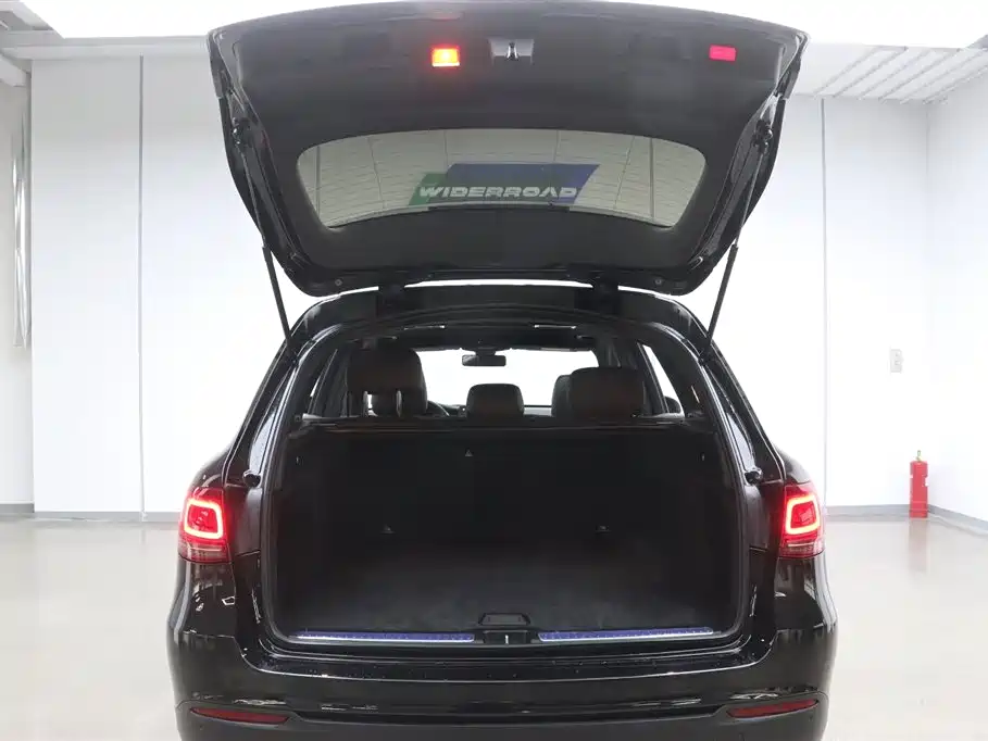 Mercedes-Benz GLC 2021 GLC 260 L 4MATIC Sporty фото 29