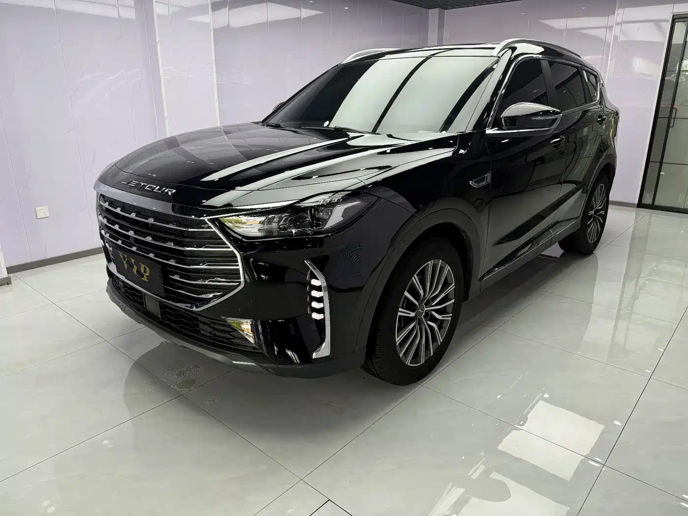 Jetour X70 PLUS 2023 1.5T DCT Warrior PLUS 7-seater