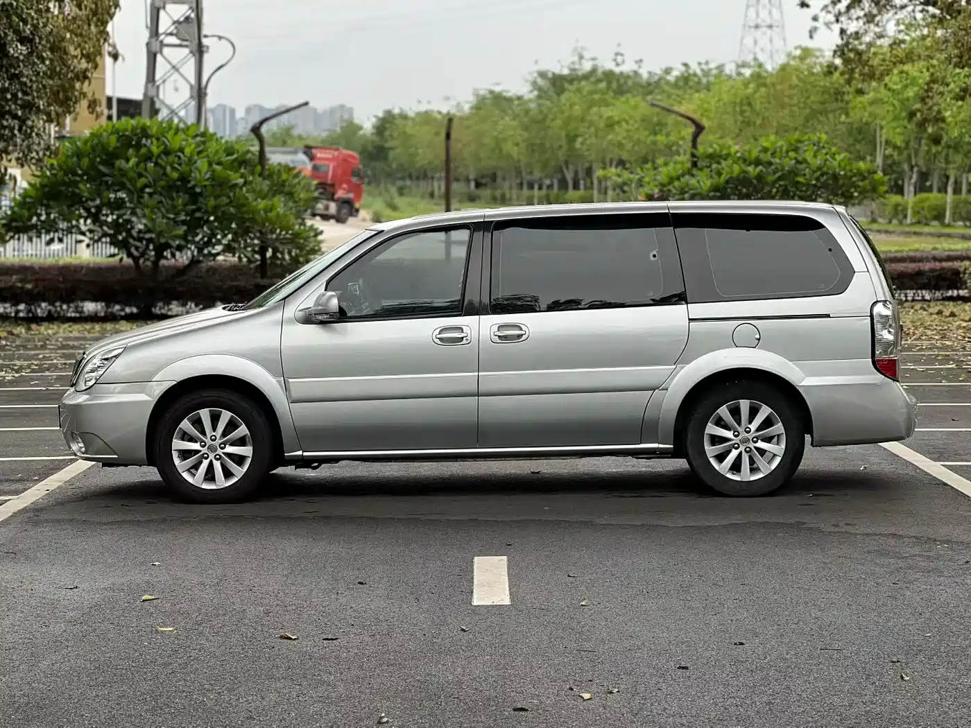 Buick GL8 2014 2.4L Classic Edition фото 5