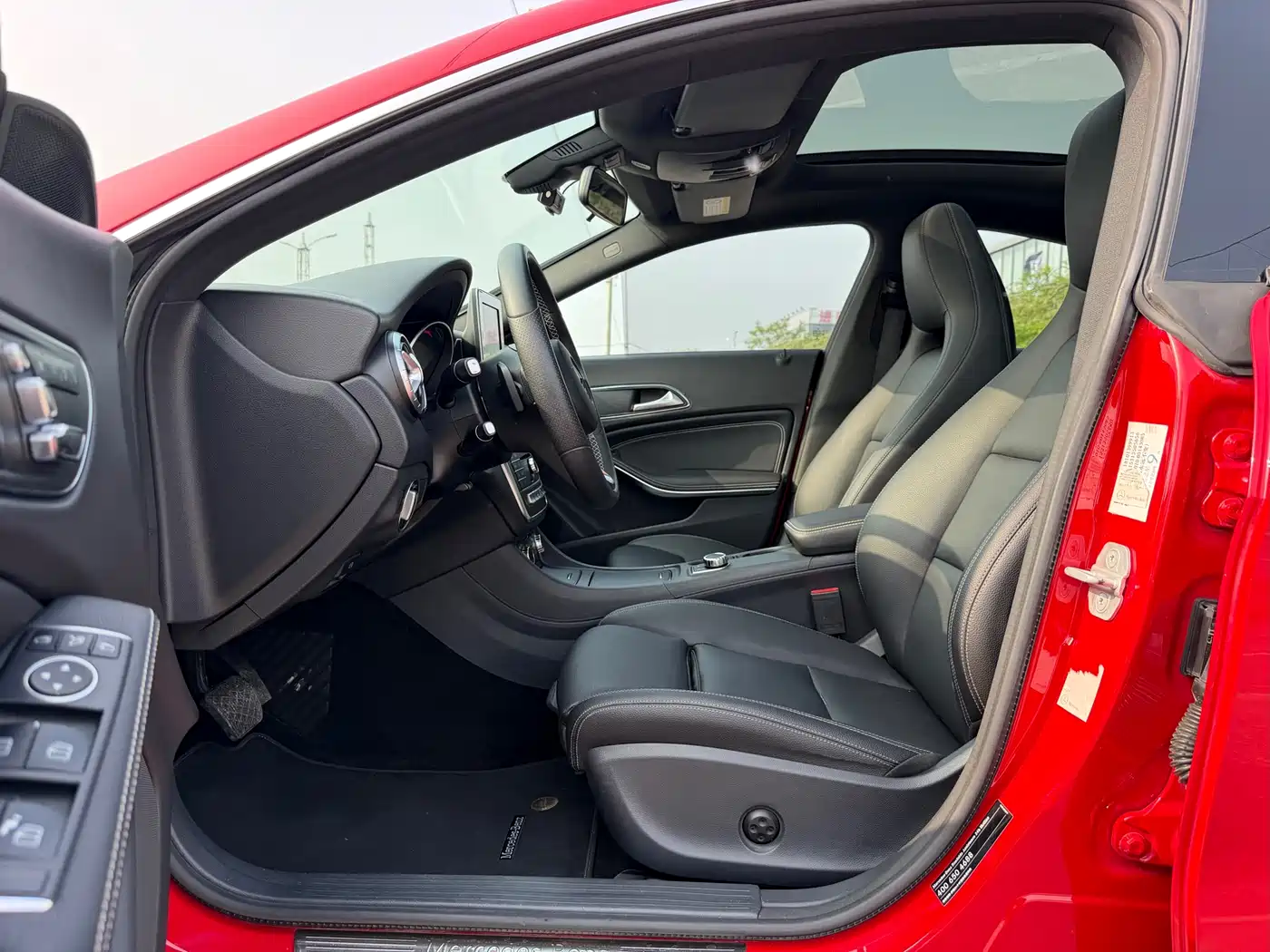 Mercedes-Benz CLA (Import) 2016 CLA 200 Fashion фото 13