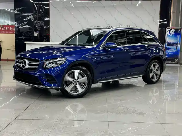 MERCEDES-BENZ GLC
