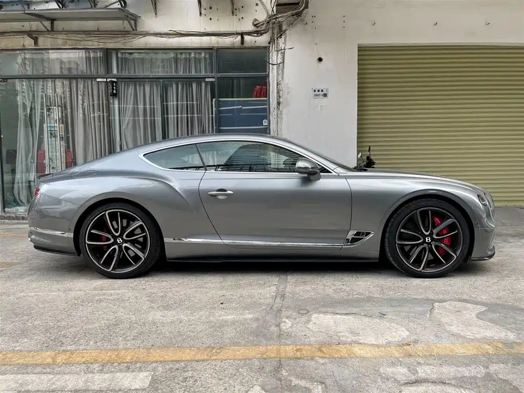 Bentley Continental 2018 6.0T GT W12 фото 4