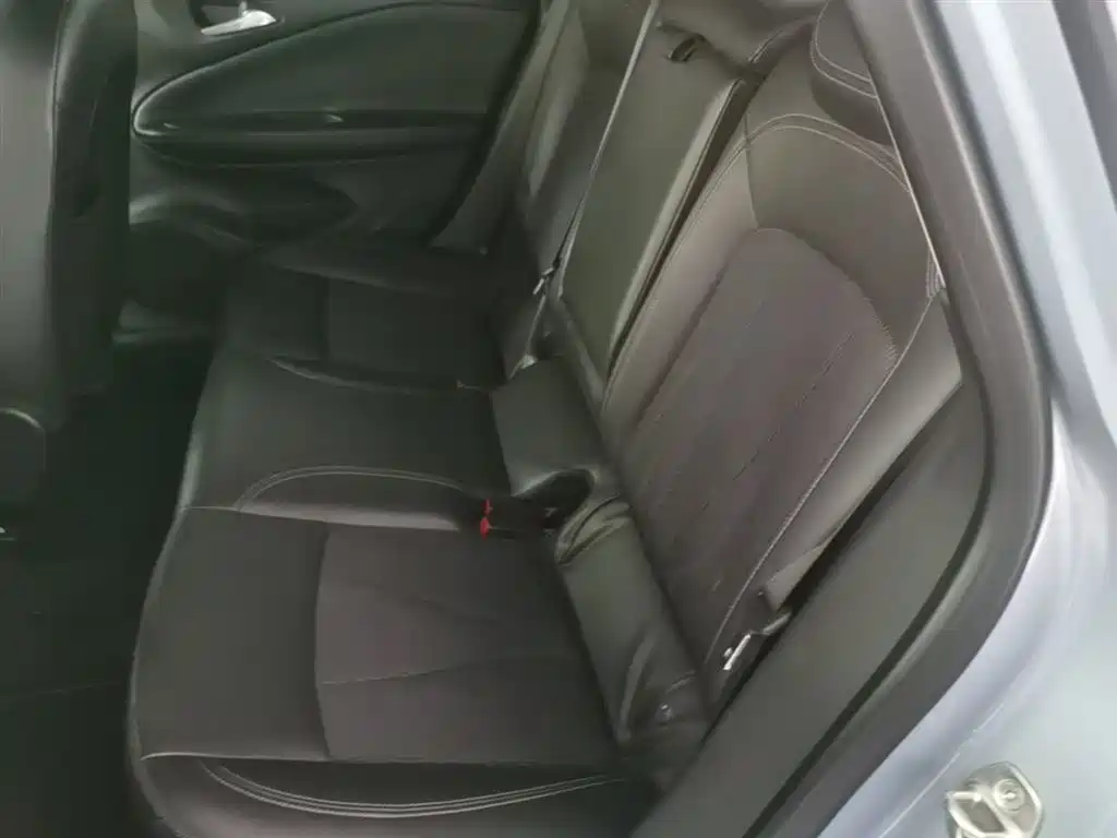 Buick Verano 2015 Sedan 20T Dual-clutch Leading фото 17