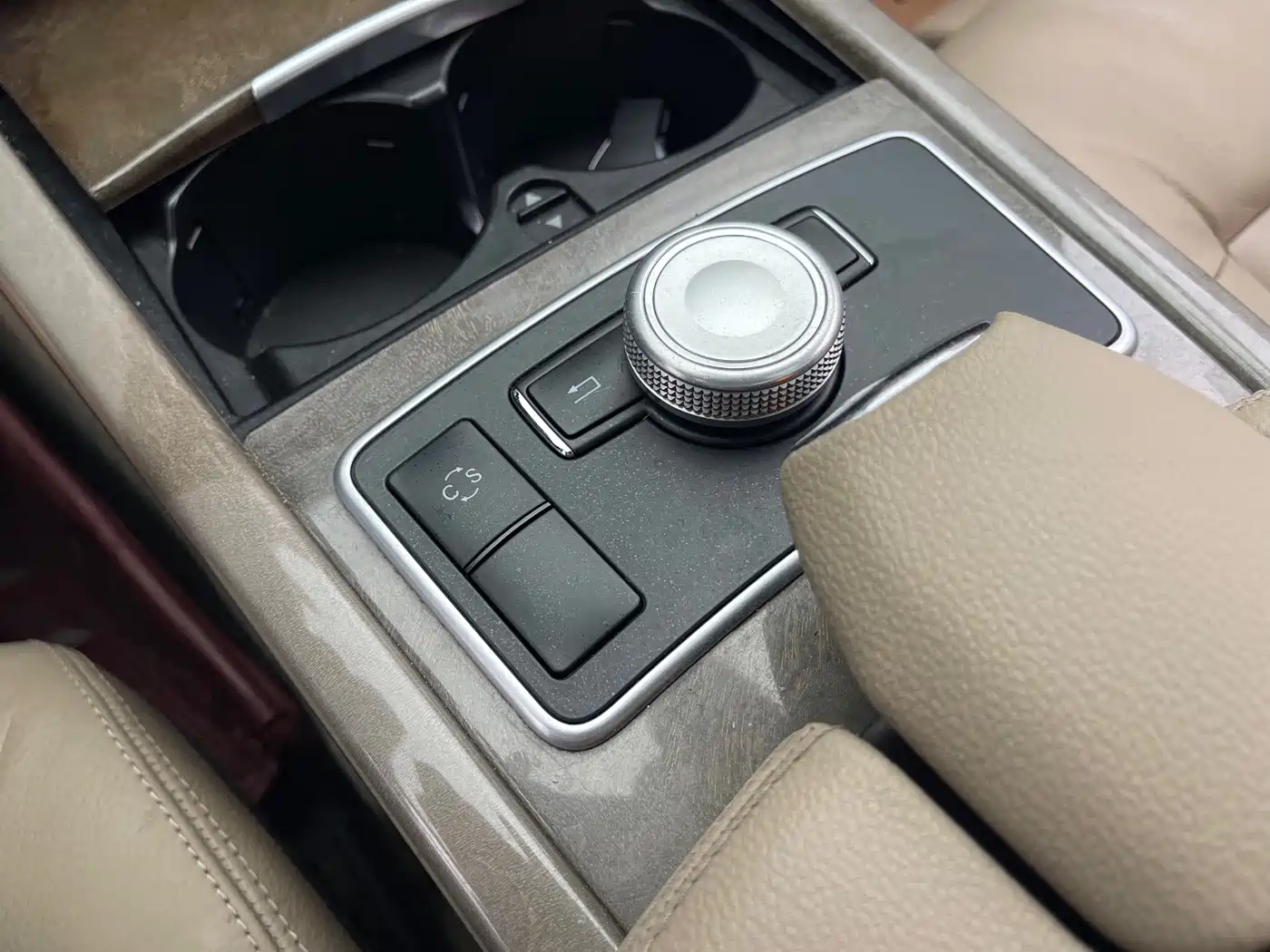 Mercedes-Benz E-Class (Import) 2009 Model E 300 Elegance Version фото 12
