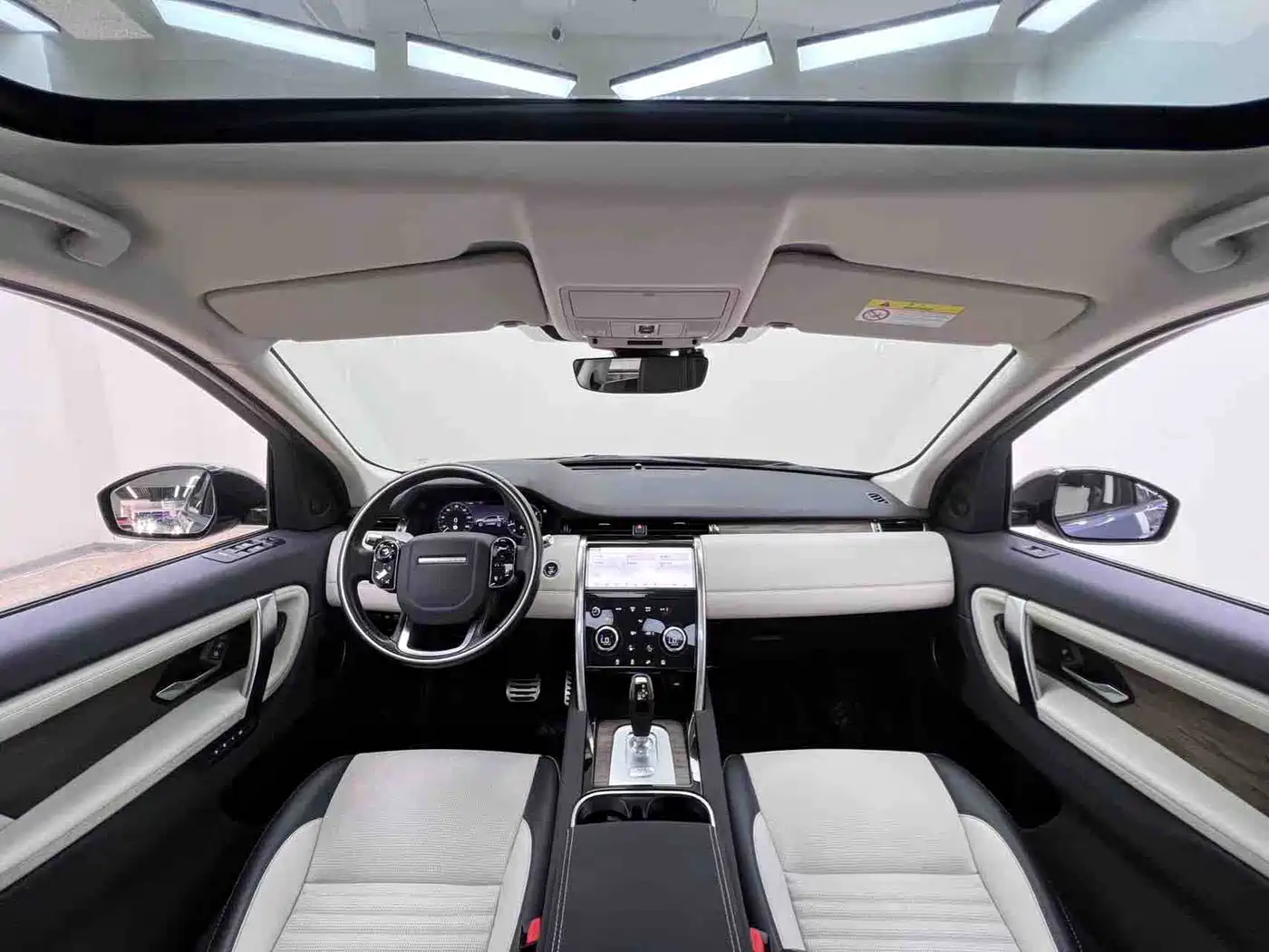 Land Rover Discovery Sport 2020 249PS R-Dynamic Performance фото 12