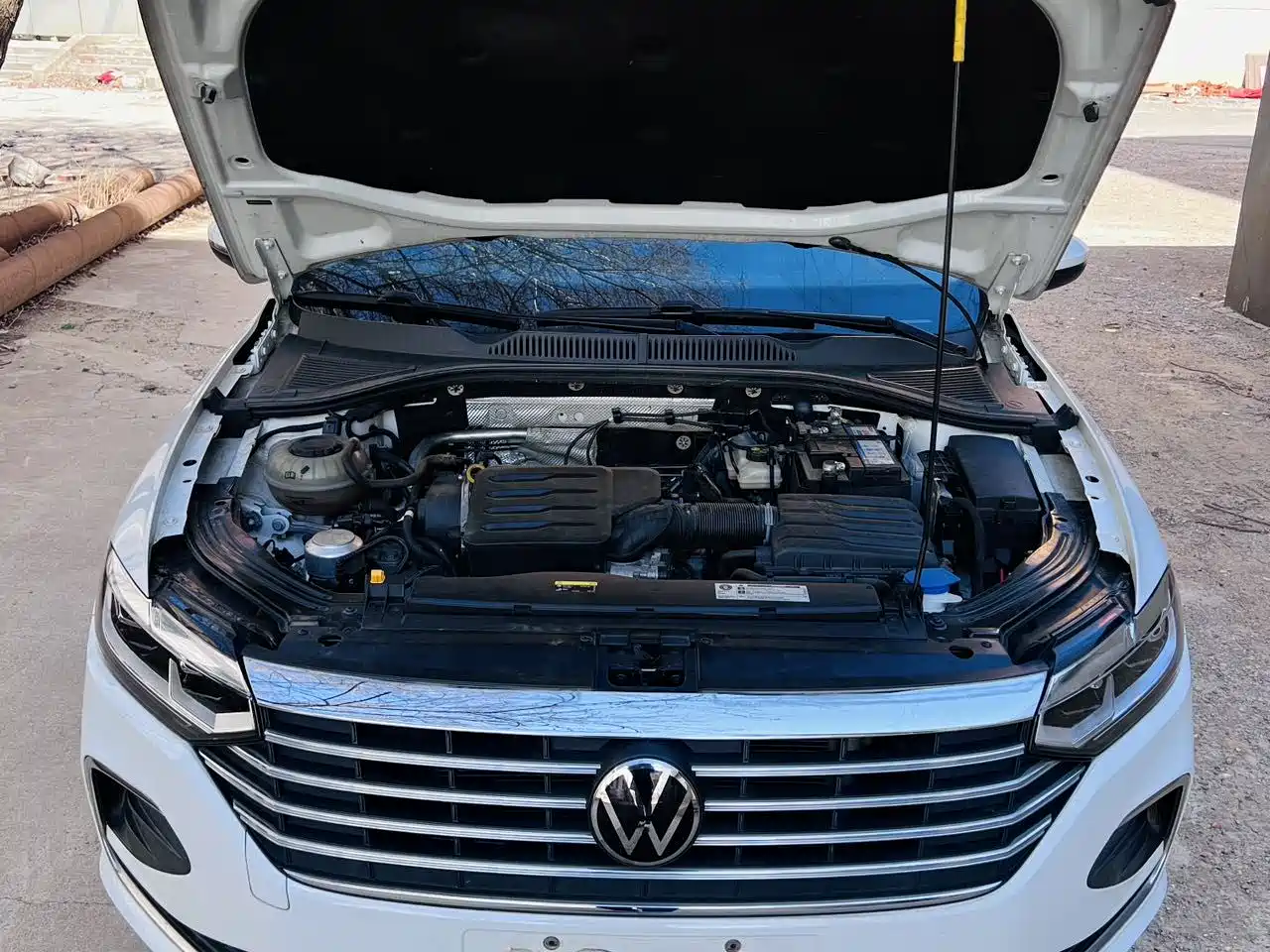 Volkswagen Lavida 2023 1.5L Auto Five Million Edition фото 7