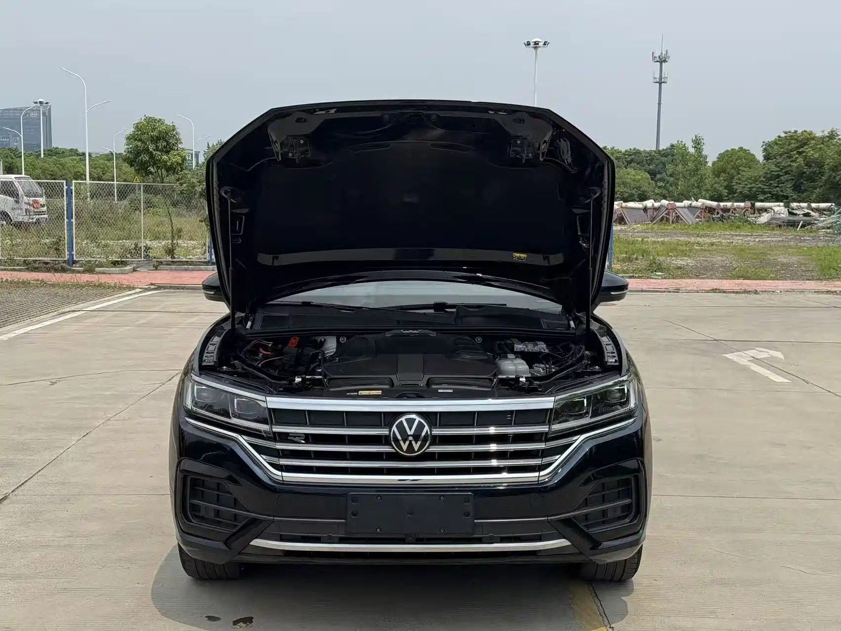 Фото 7 - Volkswagen Touareg