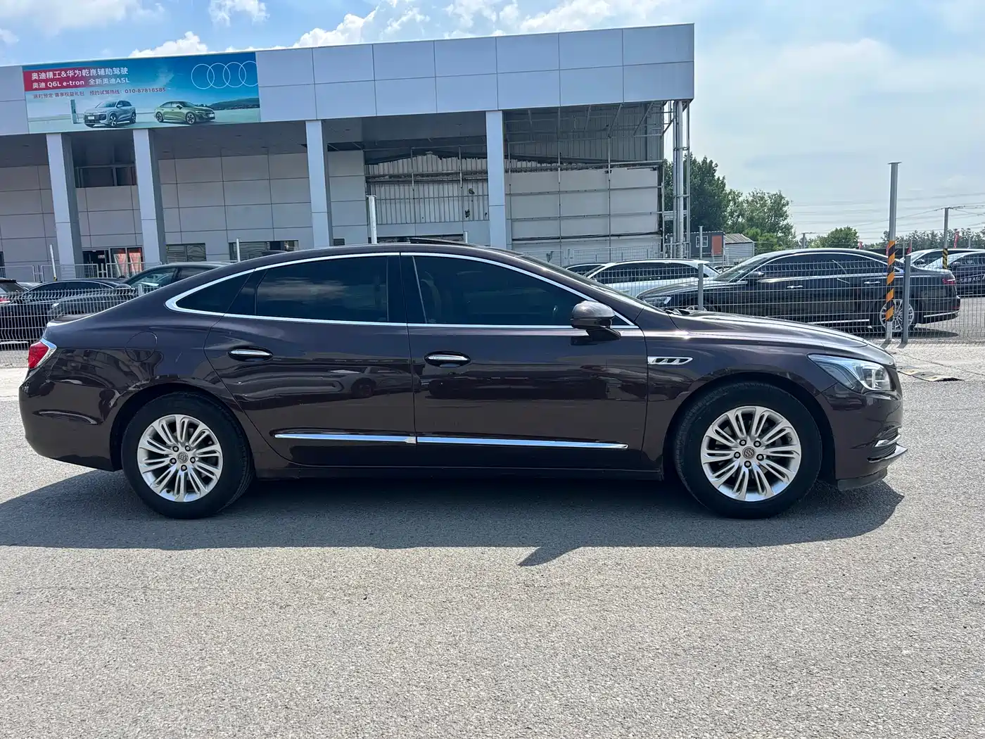 Фото 8 - Buick LaCrosse