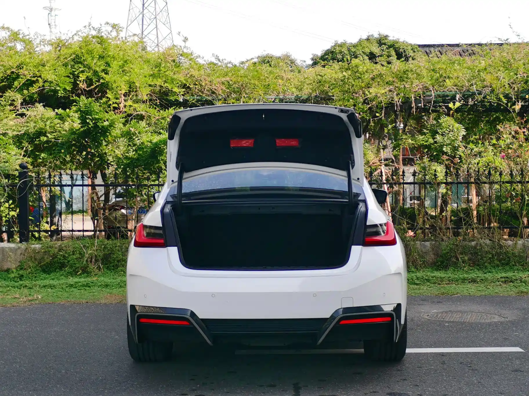 Photo 9 - BMW i3
