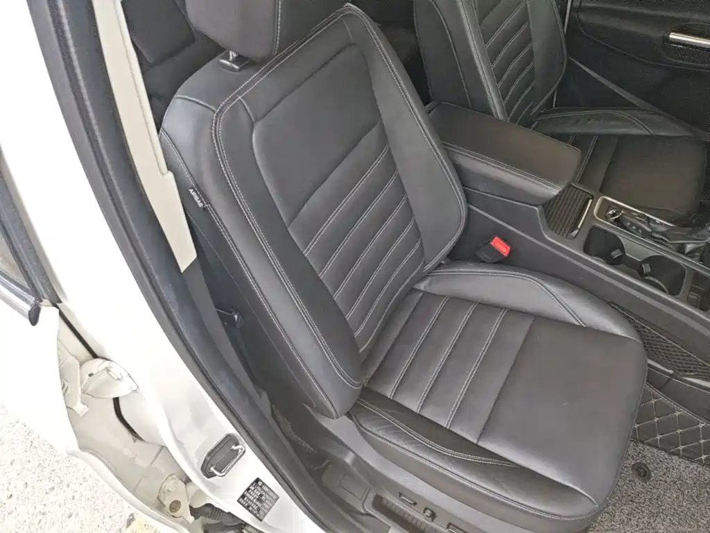 Фото 25 - Ford Kuga