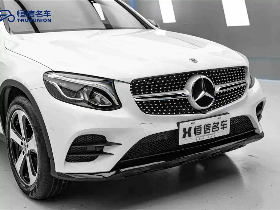 Mercedes-Benz GLC Coupe 2019 GLC 200 4MATIC Coupe SUV фото 9