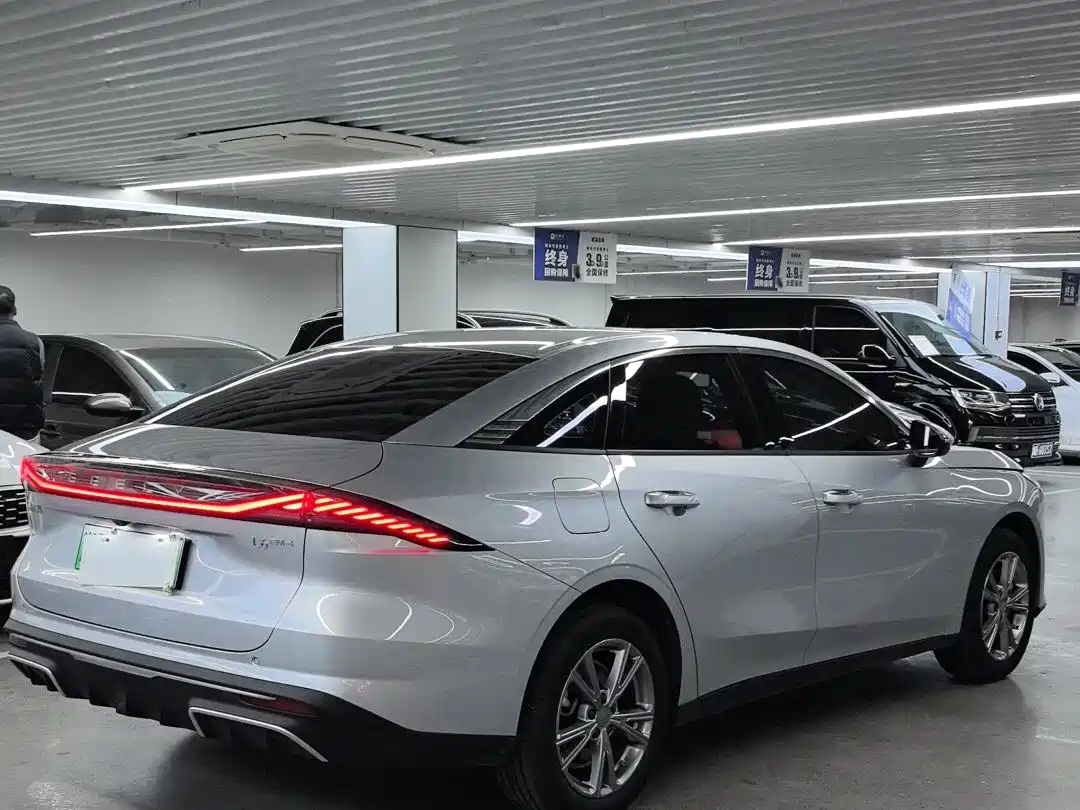 GEELY GALAXY GALAXY L6