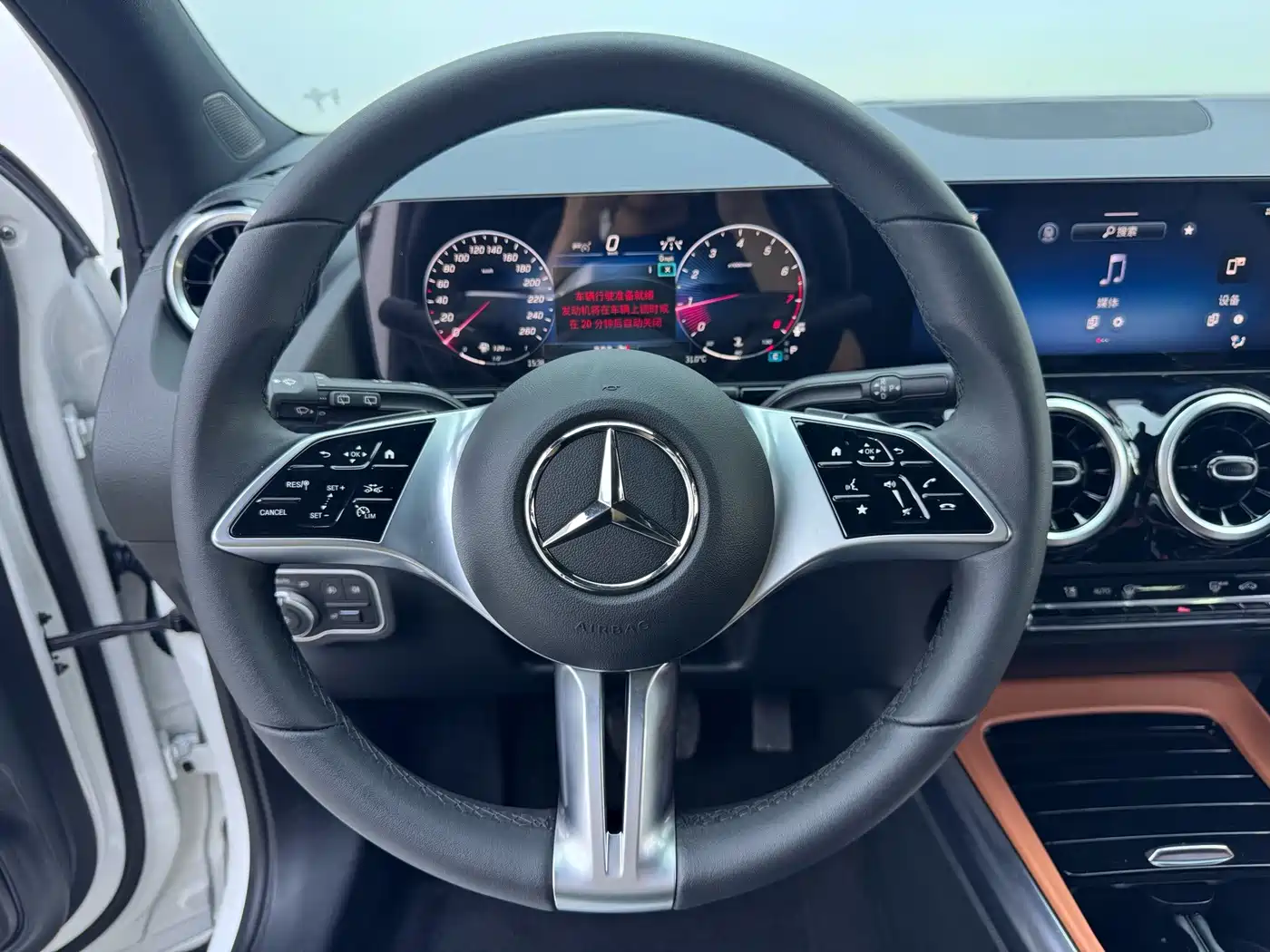 Mercedes-Benz GLA 2025 2024 GLA 200