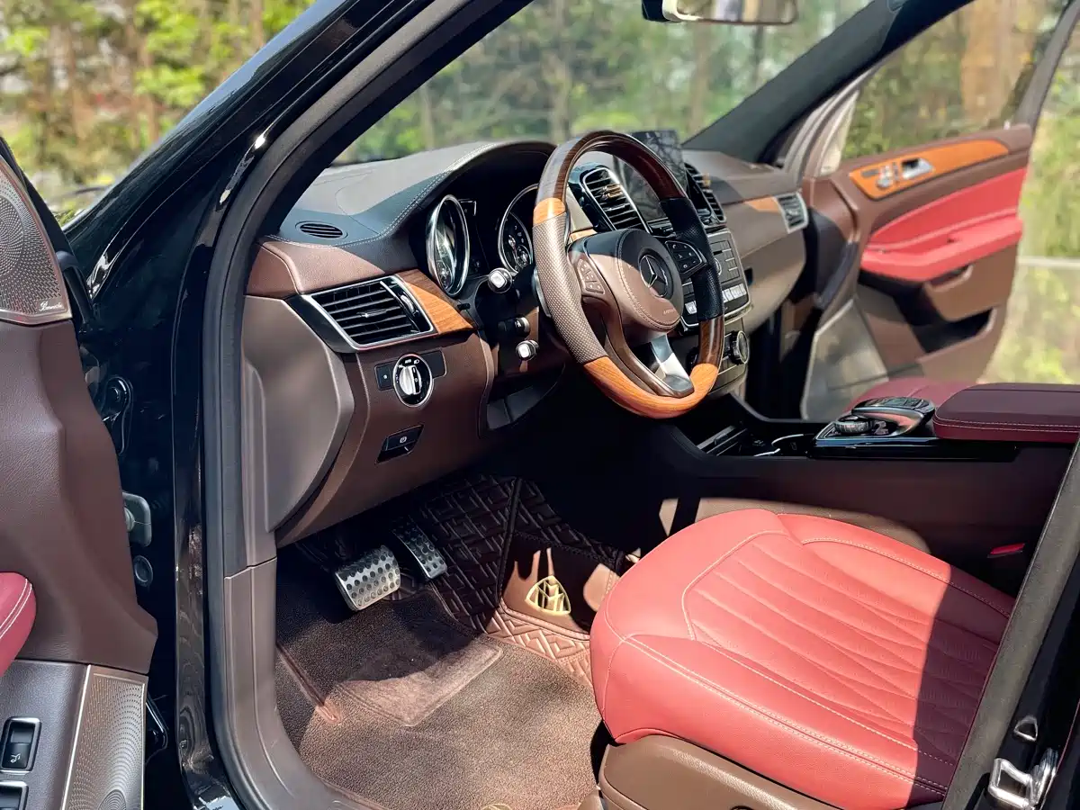 Mercedes-Benz GLS 2018 Facelift GLS 320 4MATIC фото 28